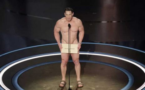 John Cena Tampil "BUGIL" di Panggung Oscar 2024 - IDNCash